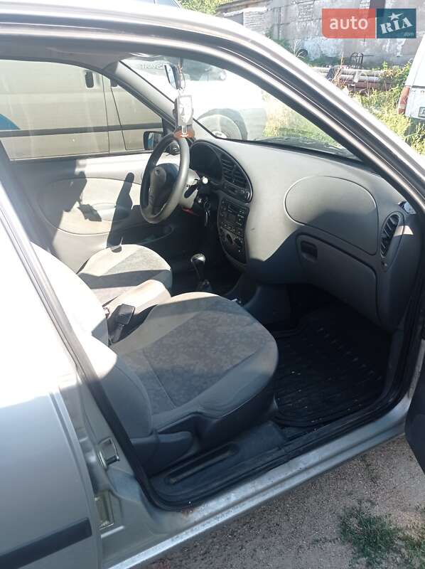 Хэтчбек Ford Fiesta 1999 в Одессе фото 2 Хэтчбек Ford Fiesta 1999 в Одессе