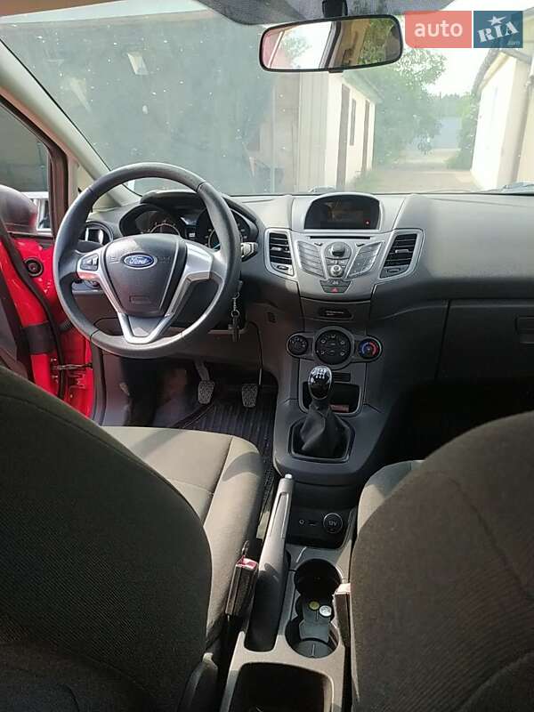 Хэтчбек Ford Fiesta 2013 в Полтаве