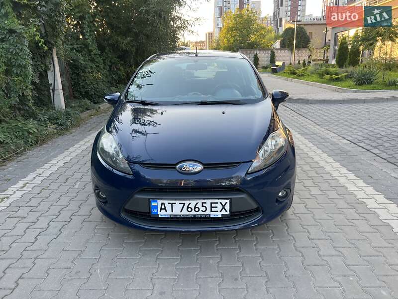 Хэтчбек Ford Fiesta 2008 в Ивано-Франковске