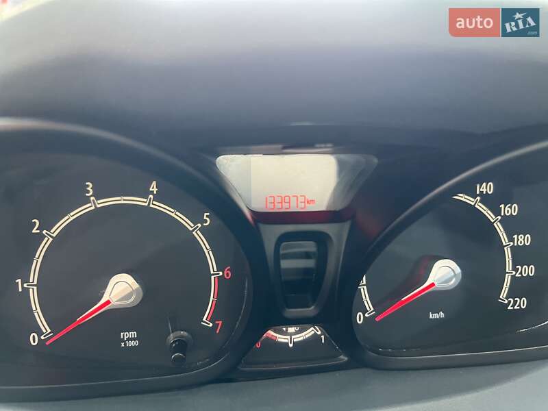 Хэтчбек Ford Fiesta 2008 в Ивано-Франковске