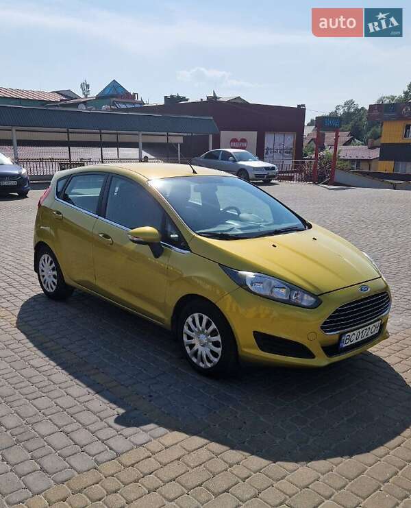 Хэтчбек Ford Fiesta 2013 в Львове