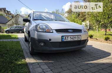 Хэтчбек Ford Fiesta 2008 в Калуше