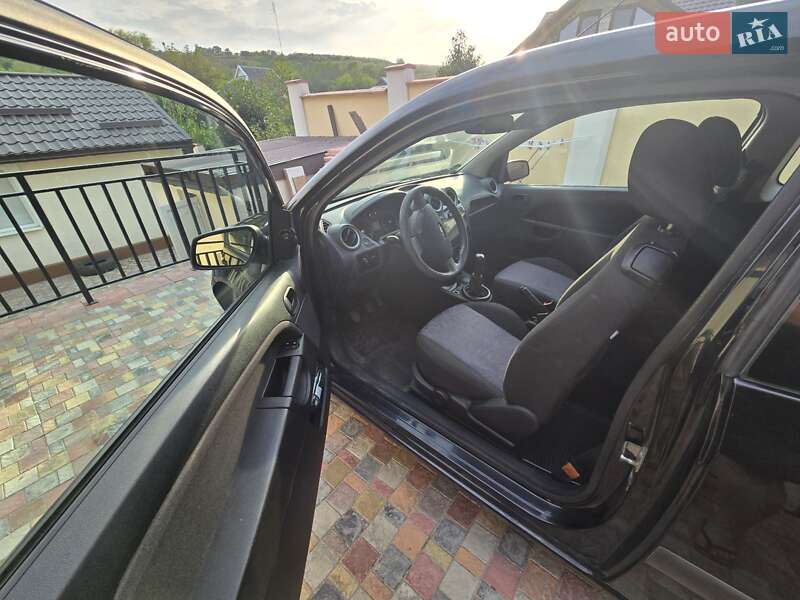 Хэтчбек Ford Fiesta 2007 в Белгороде-Днестровском