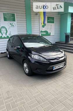 Хетчбек Ford Fiesta 2010 в Черкасах