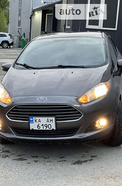 Седан Ford Fiesta 2017 в Киеве