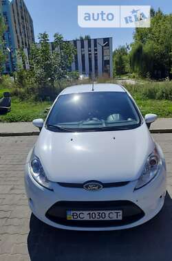 Хэтчбек Ford Fiesta 2012 в Львове