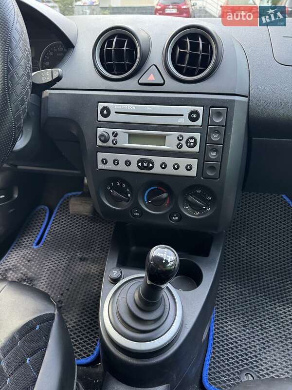 Хетчбек Ford Fiesta 2003 в Одесі фото 11 Хетчбек Ford Fiesta 2003 в Одесі