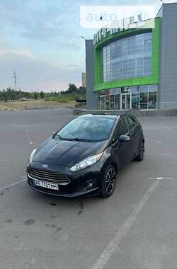 Хэтчбек Ford Fiesta 2015 в Кривом Роге