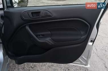Седан Ford Fiesta 2017 в 