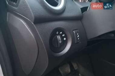 Седан Ford Fiesta 2017 в 