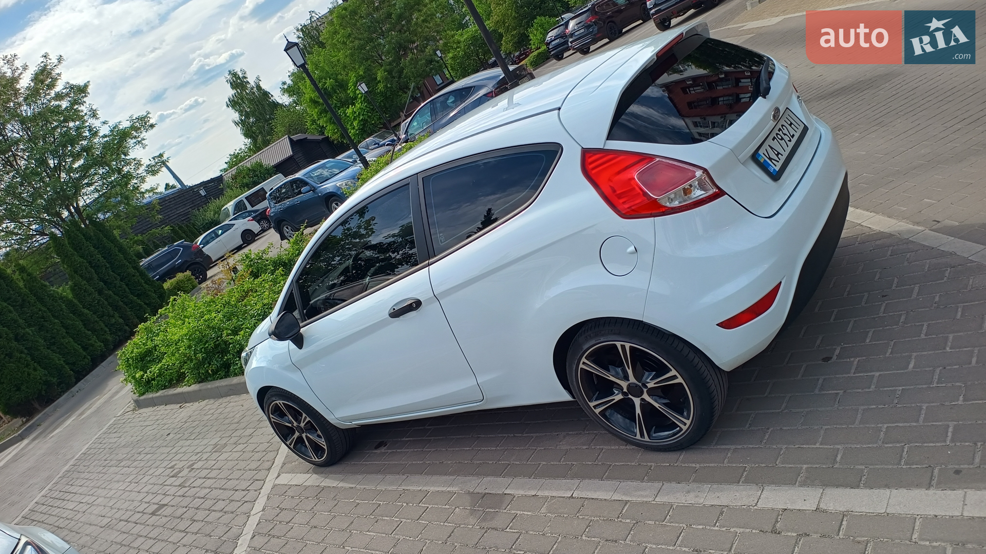 2013 Ford Fiesta - мініатюра 8