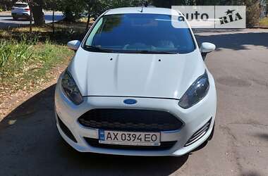 Хетчбек Ford Fiesta 2016 в Хмельницькому