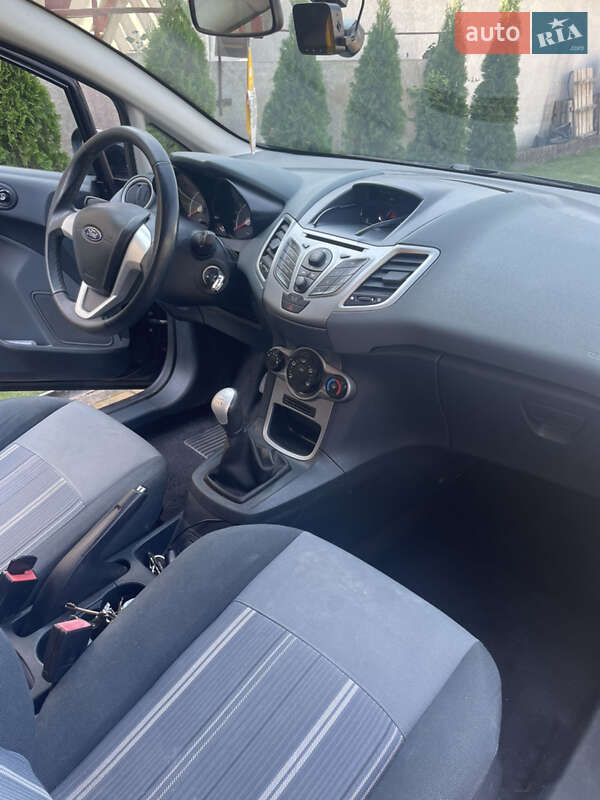Хетчбек Ford Fiesta 2009 в Сокалі