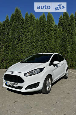 Хетчбек Ford Fiesta 2016 в Тернополі