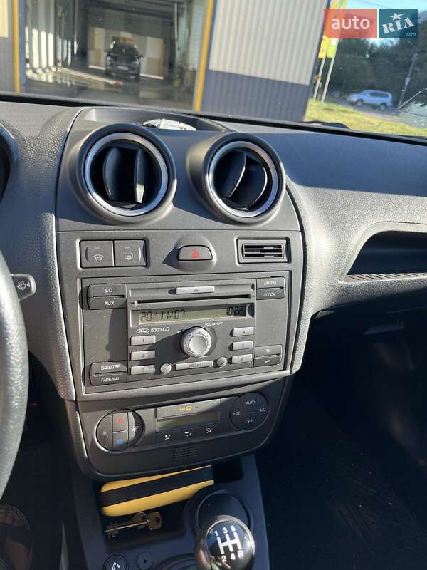 Хэтчбек Ford Fiesta 2007 в Конотопе фото 2 Хэтчбек Ford Fiesta 2007 в Конотопе