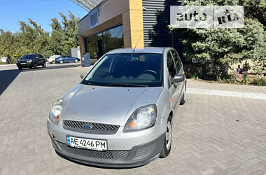 Хетчбек Ford Fiesta 2006 в Дніпрі