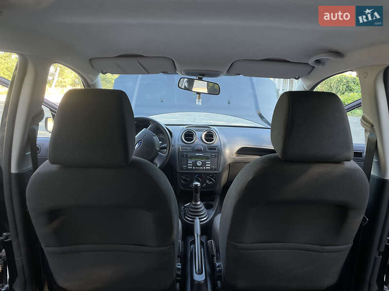 Хэтчбек Ford Fiesta 2007 в Лубнах