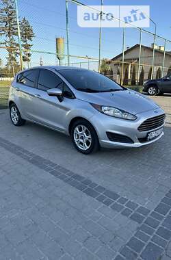 Хэтчбек Ford Fiesta 2014 в Львове