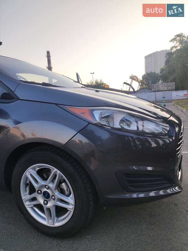 Седан Ford Fiesta 2018 в Киеве