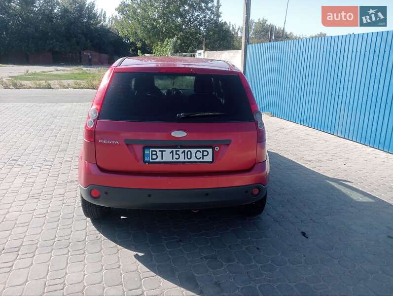 Хэтчбек Ford Fiesta 2006 в Херсоне