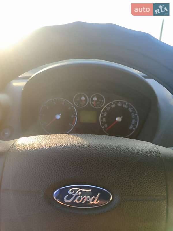 Хэтчбек Ford Fiesta 2006 в Харькове