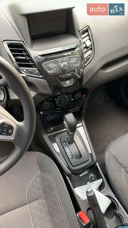 Хэтчбек Ford Fiesta 2019 в Ромнах