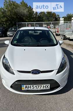 Хэтчбек Ford Fiesta 2012 в Киеве