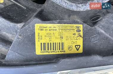 Хэтчбек Ford Fiesta 2012 в 