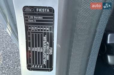 Хэтчбек Ford Fiesta 2012 в 