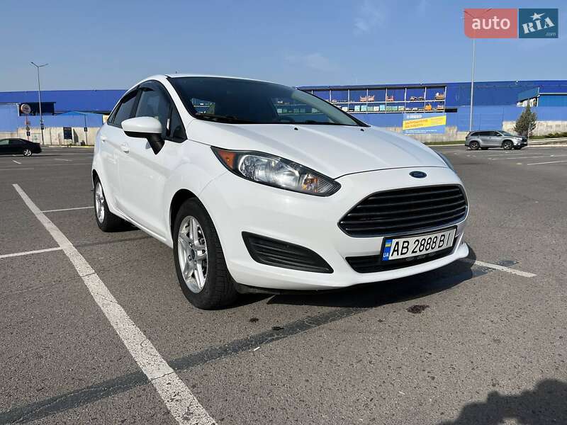 Седан Ford Fiesta 2017 в Виннице