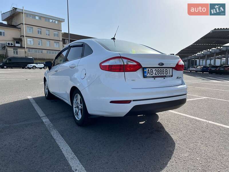 Седан Ford Fiesta 2017 в Виннице