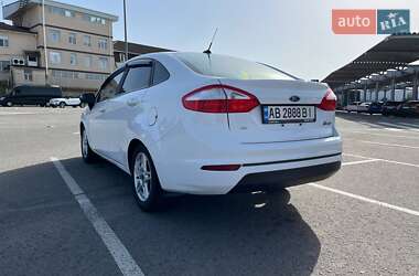 Седан Ford Fiesta 2017 в 