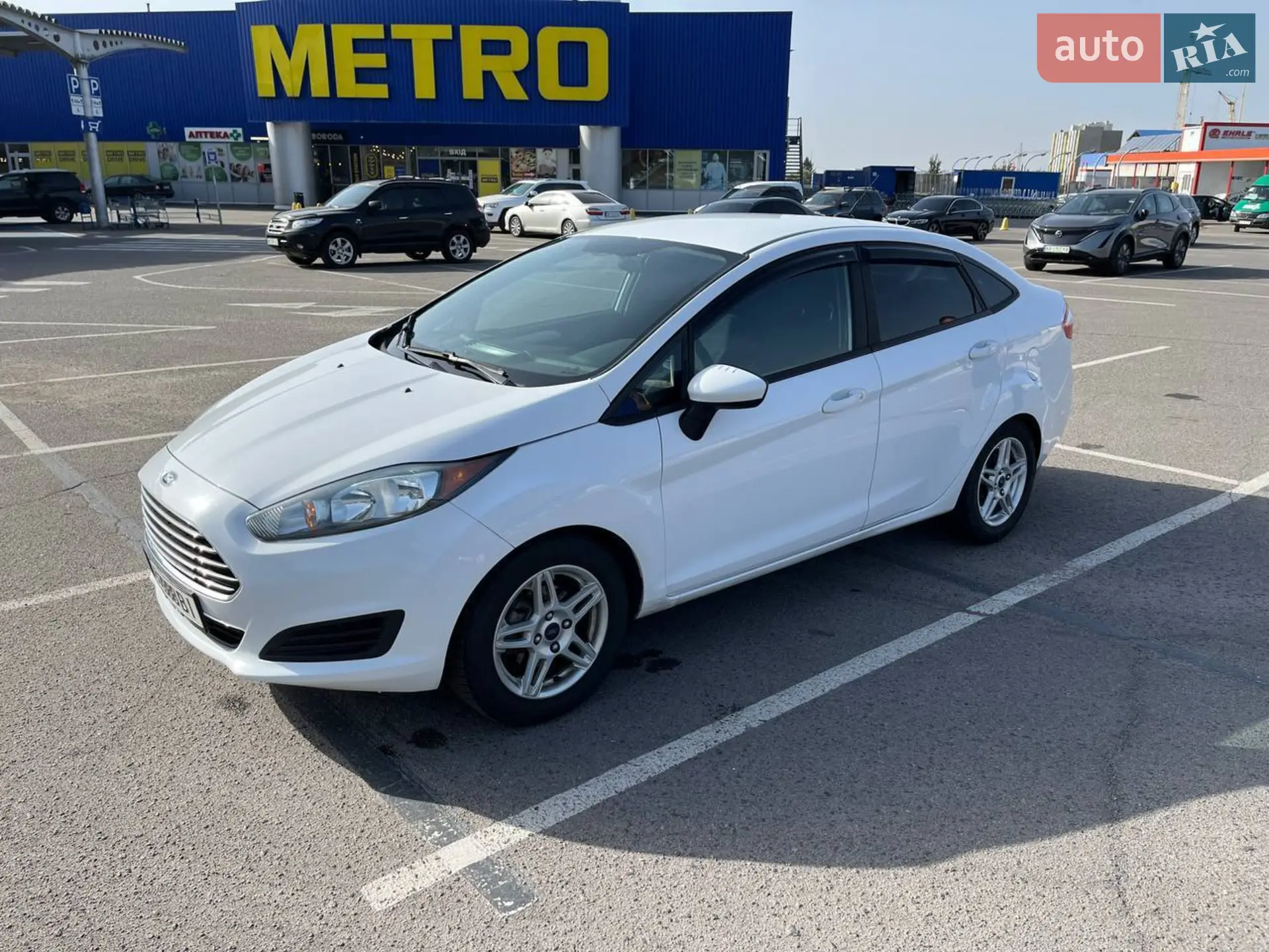 2017 Ford Fiesta - мініатюра 12