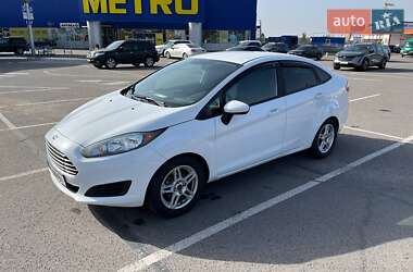 Седан Ford Fiesta 2017 в 
