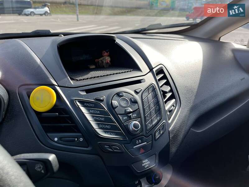 Седан Ford Fiesta 2017 в Виннице