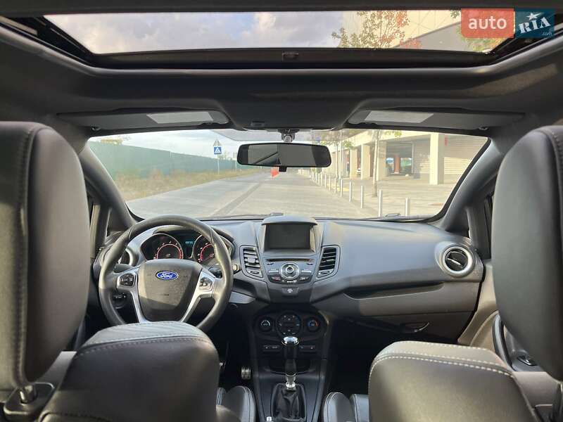 Хэтчбек Ford Fiesta 2018 в Киеве