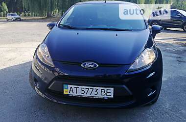 Хэтчбек Ford Fiesta 2012 в Ивано-Франковске