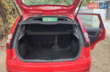 Хэтчбек Ford Fiesta 2007 в 