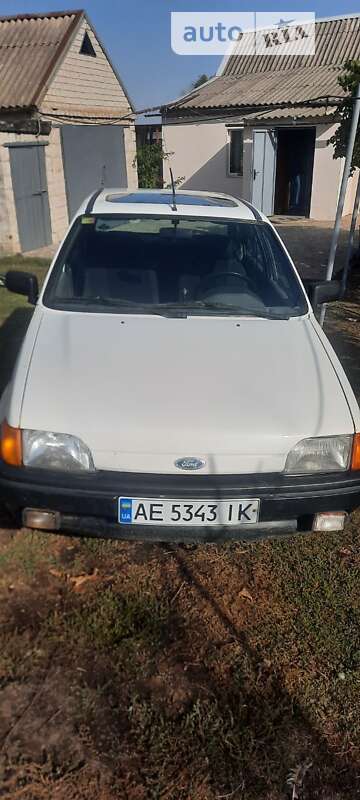 Хетчбек Ford Fiesta 1990 в Дніпрі