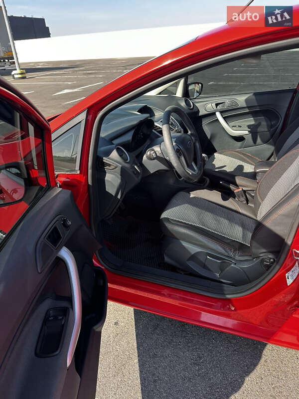 Хэтчбек Ford Fiesta 2012 в Львове фото 20 Хэтчбек Ford Fiesta 2012 в Львове