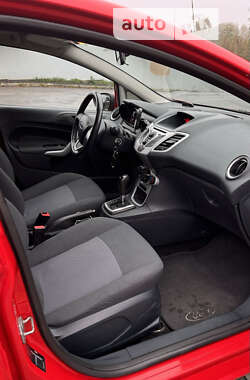 Хэтчбек Ford Fiesta 2011 в 
