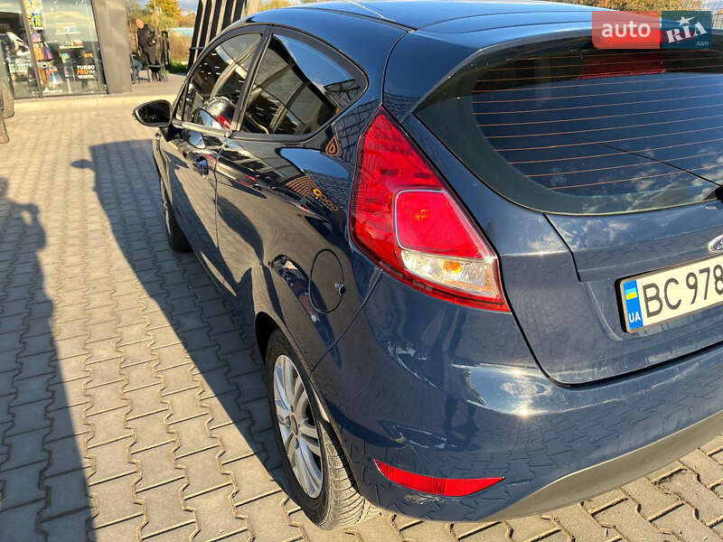 Хэтчбек Ford Fiesta 2014 в Львове