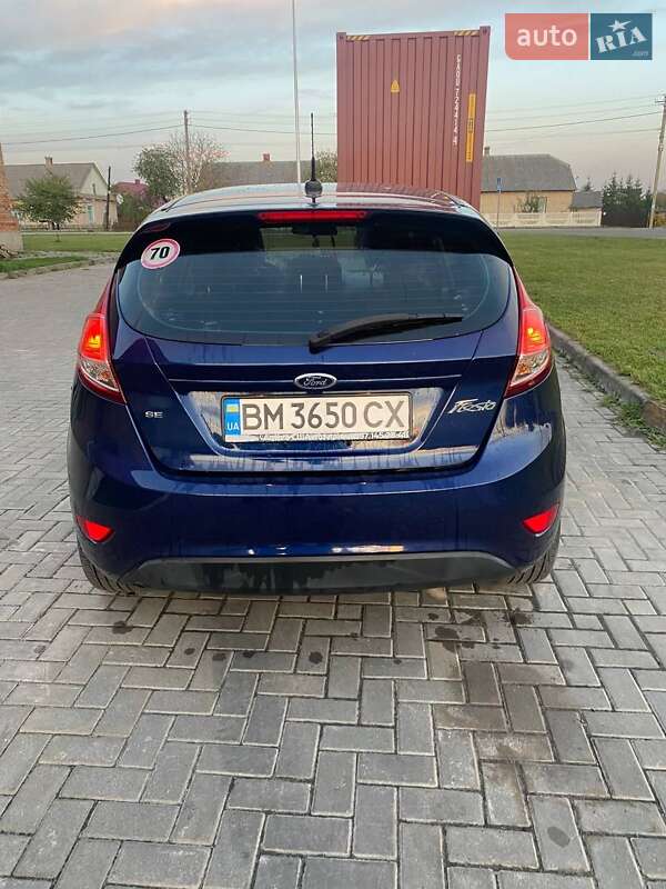 Хетчбек Ford Fiesta 2015 в Любомлі