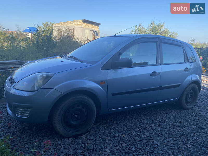 Хэтчбек Ford Fiesta 2006 в Одессе