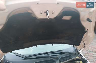 Седан Ford Fiesta 2015 в 