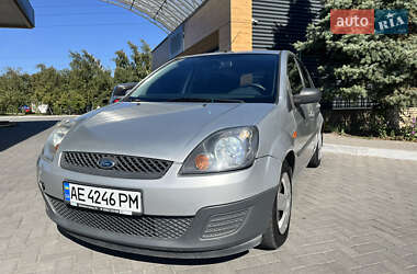 Хэтчбек Ford Fiesta 2006 в Днепре