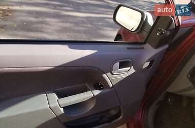 Хэтчбек Ford Fiesta 2002 в Житомире