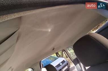 Хэтчбек Ford Fiesta 2002 в 