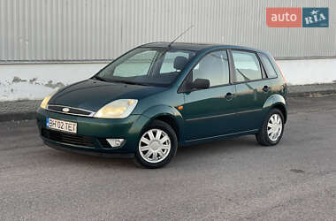 Хэтчбек Ford Fiesta 2003 в Хусте