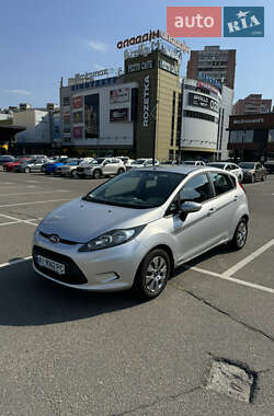 Хетчбек Ford Fiesta 2011 в Києві